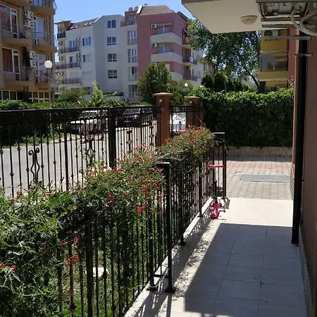 Apartment Complex Argo Ravda